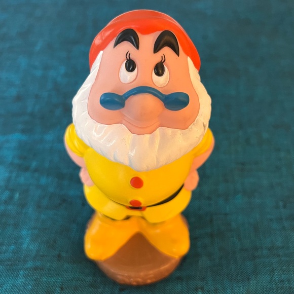 18 Disney Vintage Figurines - Picture 9 of 17